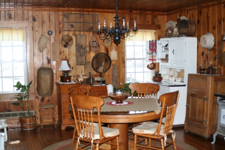 Primitive Country Main Image