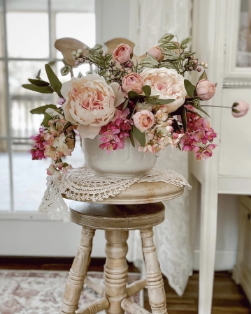 Vintage and Florals Main Image